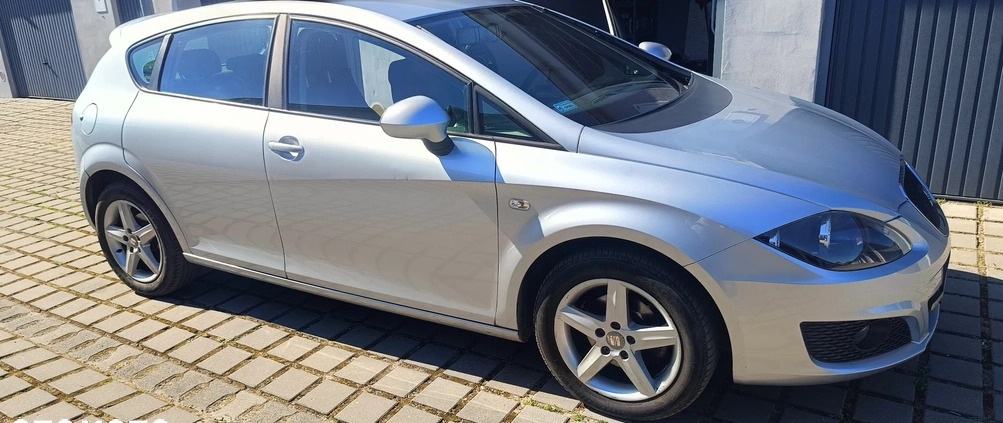 Seat Leon cena 17900 przebieg: 302000, rok produkcji 2010 z Gniezno małe 436